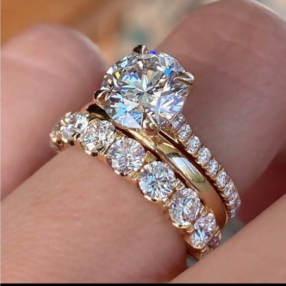 Gold ring set - Picture 2 of 4